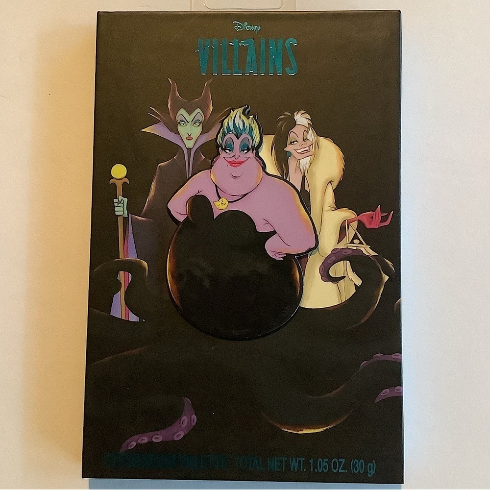 Disney Villains Eyeshadow Palette 12 Shades New